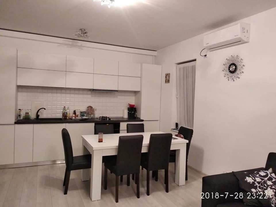 Apartament De Lux Mamaia Nord ภายนอก รูปภาพ